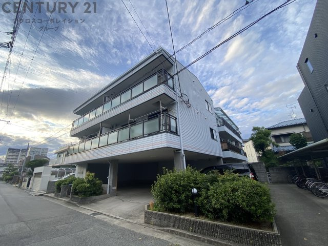 敷地内駐車場・駐輪場完備
