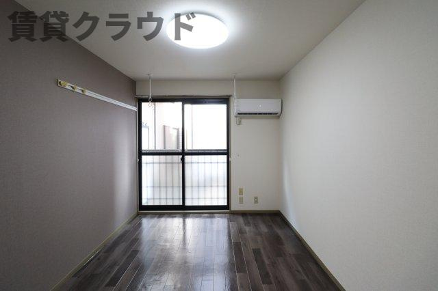 メゾン・サンガの居間・リビング|使いやすい居間です