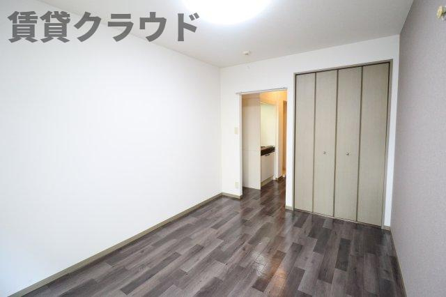 メゾン・サンガの洋室|ゆったりした洋室です