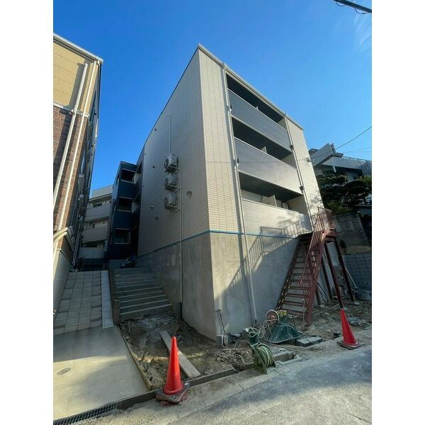 Mew Style Apartments