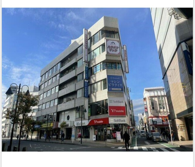 厚木センタービル　６F北の外観