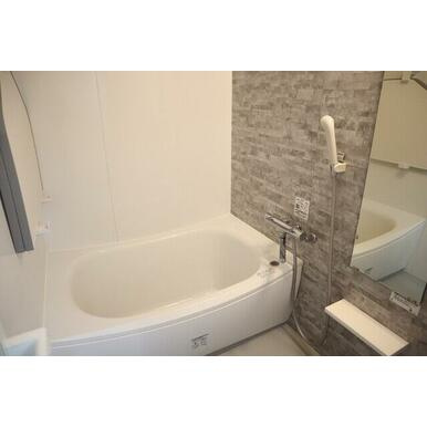 ハウベストマンショングリーンヒルの浴室