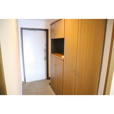 ハウベストマンショングリーンヒルの玄関