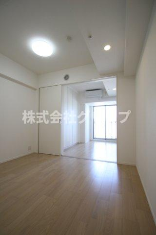 ＷＯＲＶＥ横浜伊勢佐木町の洋室