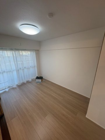 【洋室】オーブラン学園前 