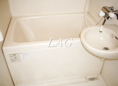 【浴室】 | ドゥーム沼袋 | お風呂です。