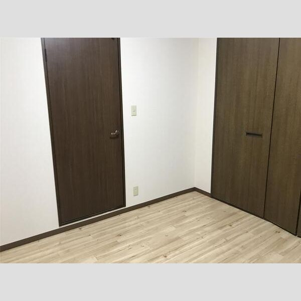 アルコ・ラ・カーサ佃町の洋室