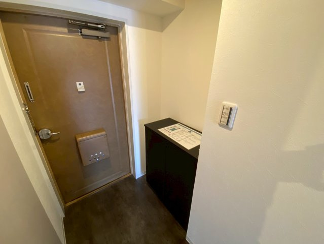 シティパレス瀬戸の玄関