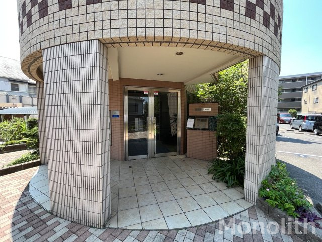 ベルフォート和泉のエントランス