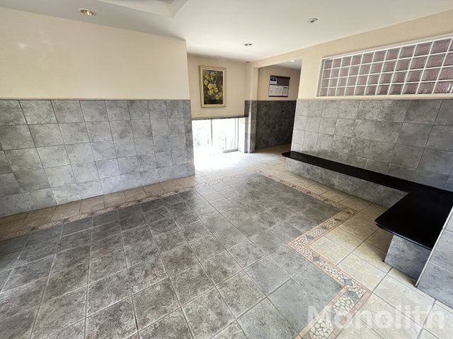 ベルフォート和泉のエントランス