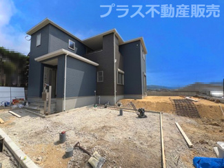 【外観】 | 現地写真。同じ物件を見るなら、プラス不動産販売にお任せ下さい。