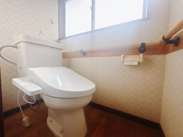 【中古戸建】高崎市下室田町のトイレ|■トイレ