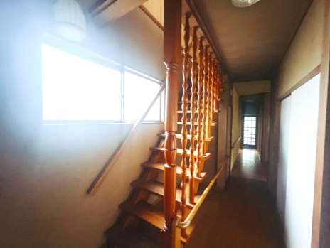 【中古戸建】高崎市下室田町の内装|■階段