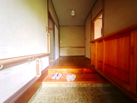 【中古戸建】高崎市下室田町の玄関|■玄関