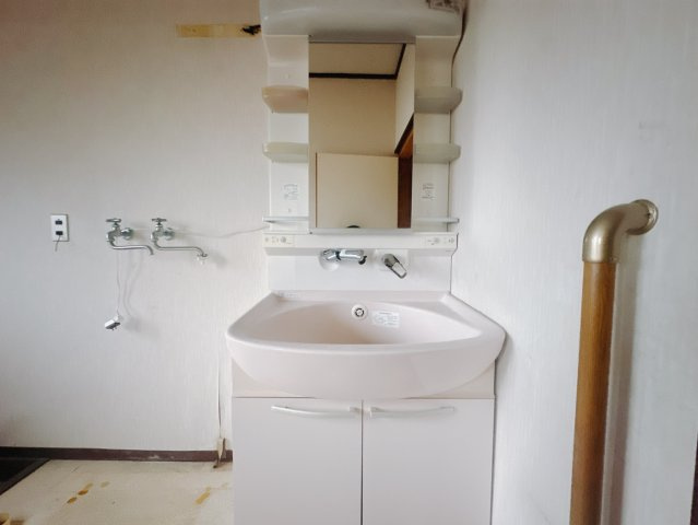 【中古戸建】高崎市下室田町の独立洗面台|■洗面室