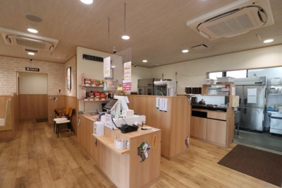 【内装】 | ヴィレッタ若松 | 内装は落ち着いています