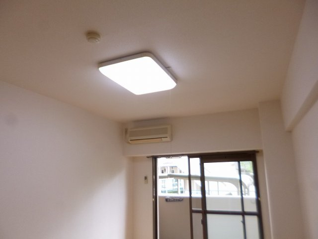 【寝室】 | APEX FLAT　R | 室内の様子です（同物件別室写真です）