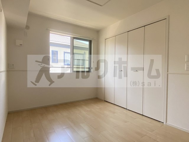 ジュネスアストルの洋室