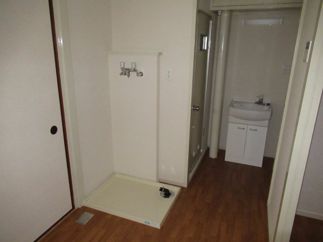 新長田駅前１ＤＫの洗面所|スペースが確保できる洗面所です