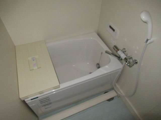 新長田駅前１ＤＫの浴室|きれいなお風呂です
