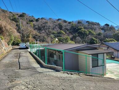 【前面道路含む現地写真】 | 伊東市宇佐美　戸建