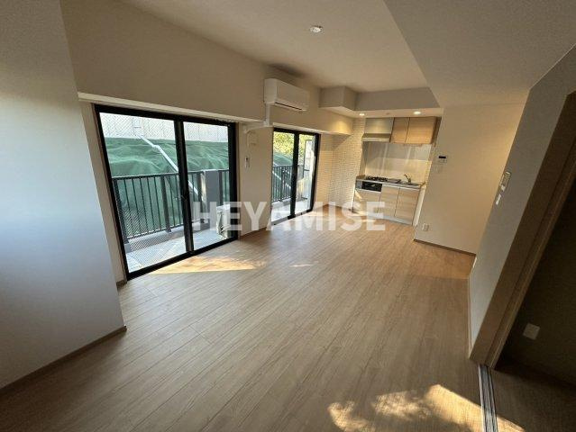 MODERN PALAZZO 諫早駅前の居間・リビング|※室内画像は別号室のもの