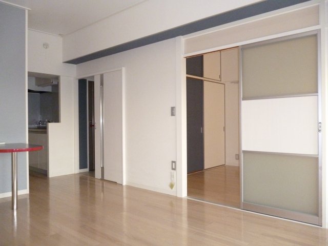 新長田駅前１ＬＤＫリニューアルＩの居間・リビング|使いやすいリビングです