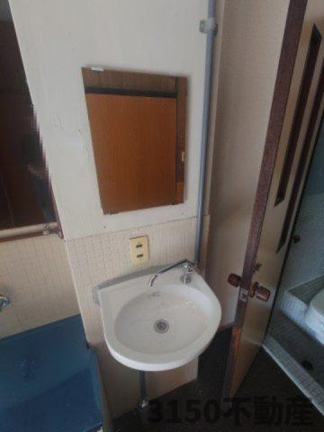 レジリエンス三里の洗面所