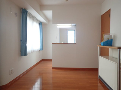 【キッチン】 | シェーンブルン宮の森 | キッチンでお料理をお楽しみください