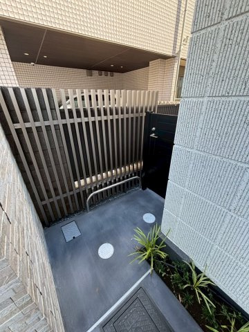 杉並区和泉３丁目の賃貸マンション