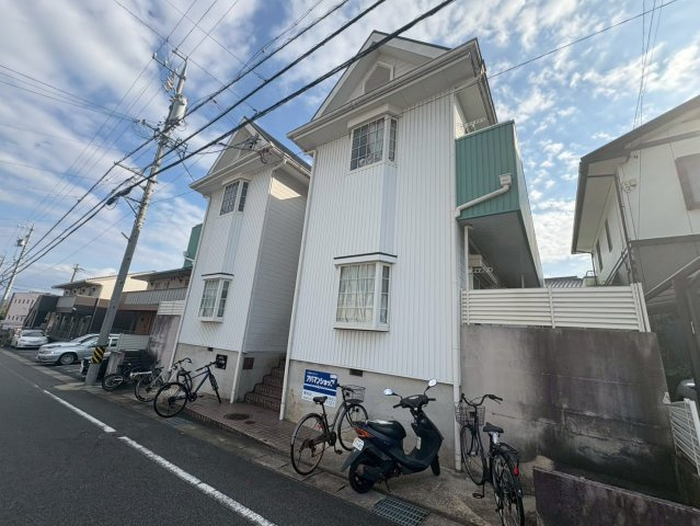 アクシス豊田のエントランス