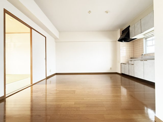 ユートピアⅢの居間・リビング