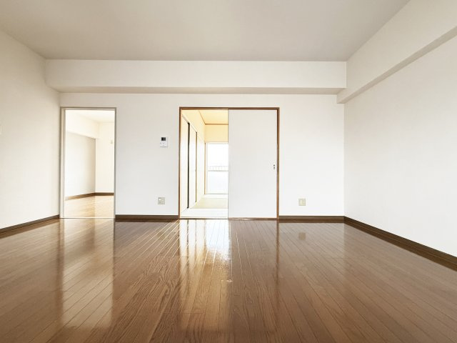 ユートピアⅢの居間・リビング