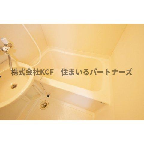 厚花ビルの浴室|落ち着いた空間のお風呂です