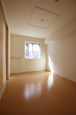 【洋室】 | クリスタルグランツ