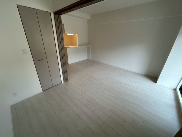 リヴェント福島野田の洋室