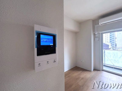 【セキュリティ】 | GranVia丸の内 | モニター付きインターホンです