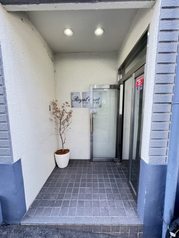 ロイヤルコート神戸摩耶のエントランス
