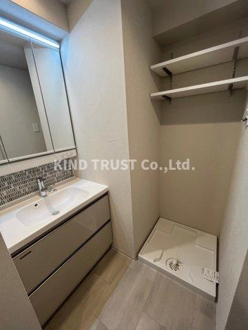 シーズンフラッツ中崎の洗面所|脱衣スペースもあります