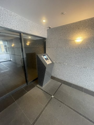 ルーブル高円寺南のロビー