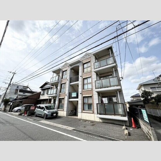 【外観】 | お得に住まいをお探しするなら不動産すまラボにお任せ下さい♪
〇現地待合わせOK　〇LINE対応可　〇他社物件持ち込みＯＫ
〇遠隔契約OK　〇お値引き喜んで♪
皆様のお問合せをお待ちしています♪