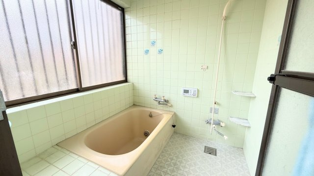 旭市南堀之内　中古戸建２棟の浴室