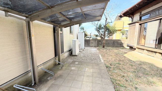 旭市南堀之内　中古戸建２棟の駐車場