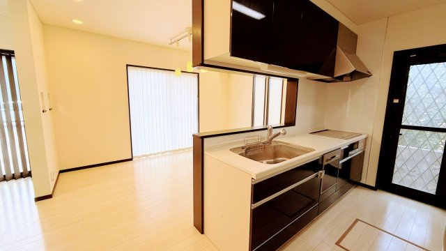 旭市南堀之内　中古戸建２棟のキッチン