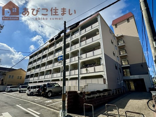 シャトーアストリアの外観