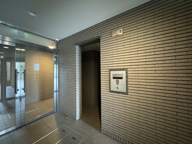 アルデール帝塚山のエントランス