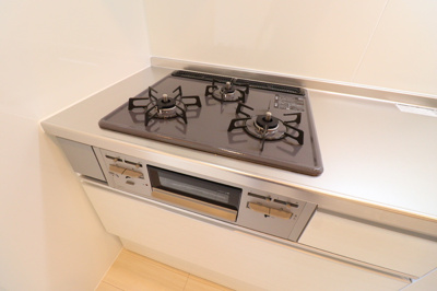 【キッチン】 | D-room小倉 | グリル付き3口ガスコンロ