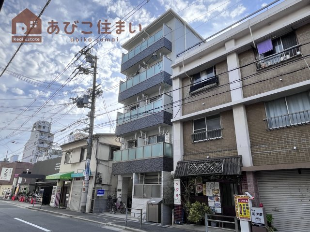 ロイヤルフィオーレあびこの外観