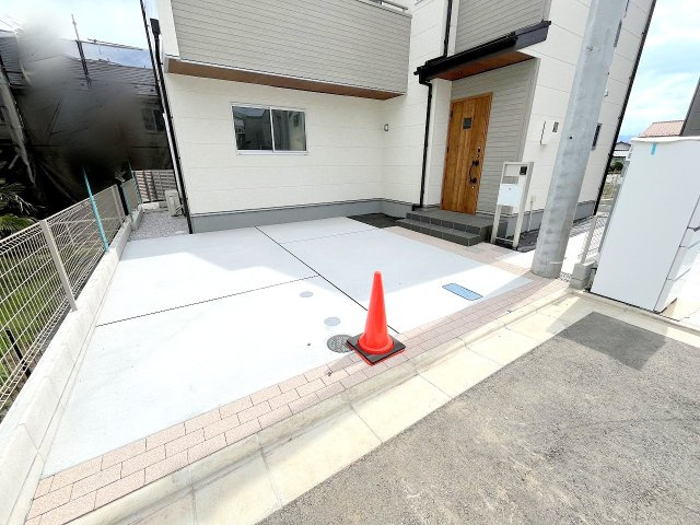 あきる野市野辺　全５棟の駐車場