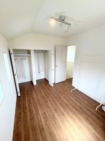 あきる野市野辺　全５棟の洋室